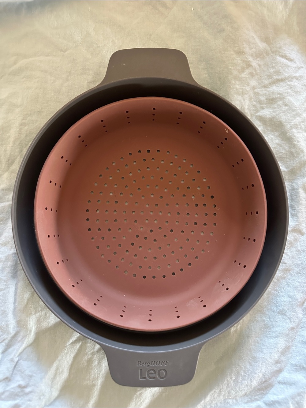 BergHOFF LEO Collapsible Colander Strainer, Steamer Basket - Picture 4 of 8